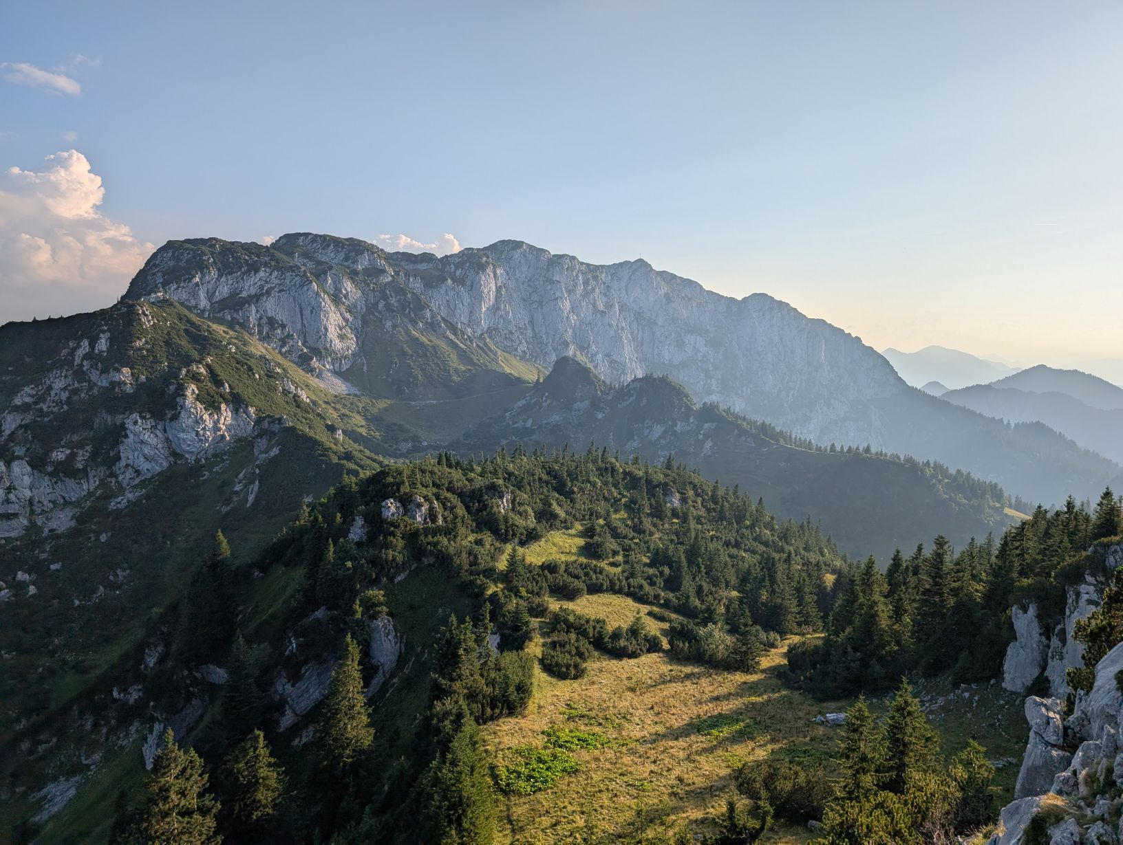 Mehr über den Artikel erfahren Hennenkopf (1.613 m), Probstenwand (1.589 m)