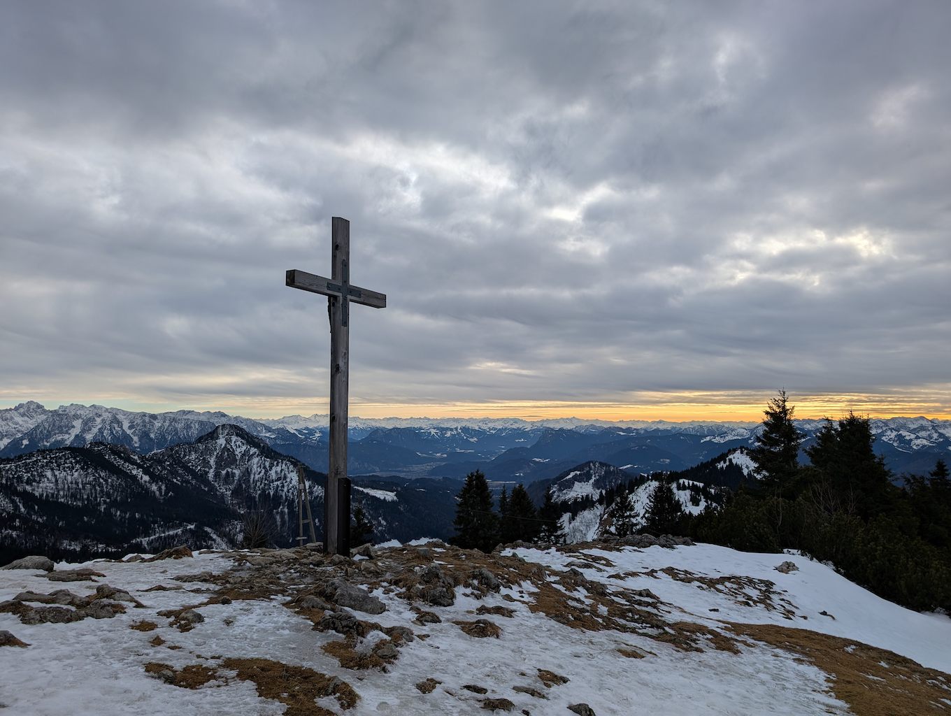 Mehr über den Artikel erfahren Feichteck (1.514 m), Hochries (1.568 m) aus der Spatenau